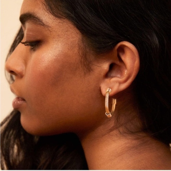 GOLD 18k Gold Plated Twist Cuff Hoop Earrings - Picture 4 of 4